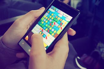 Cómo reducir la adicción a los juegos del móvil